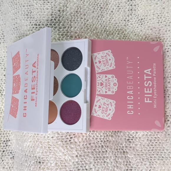 Chica Beauty FIESTA Mini-9 Eyeshadow Palette, 6.0g/0.21oz - Picture 14 of 14